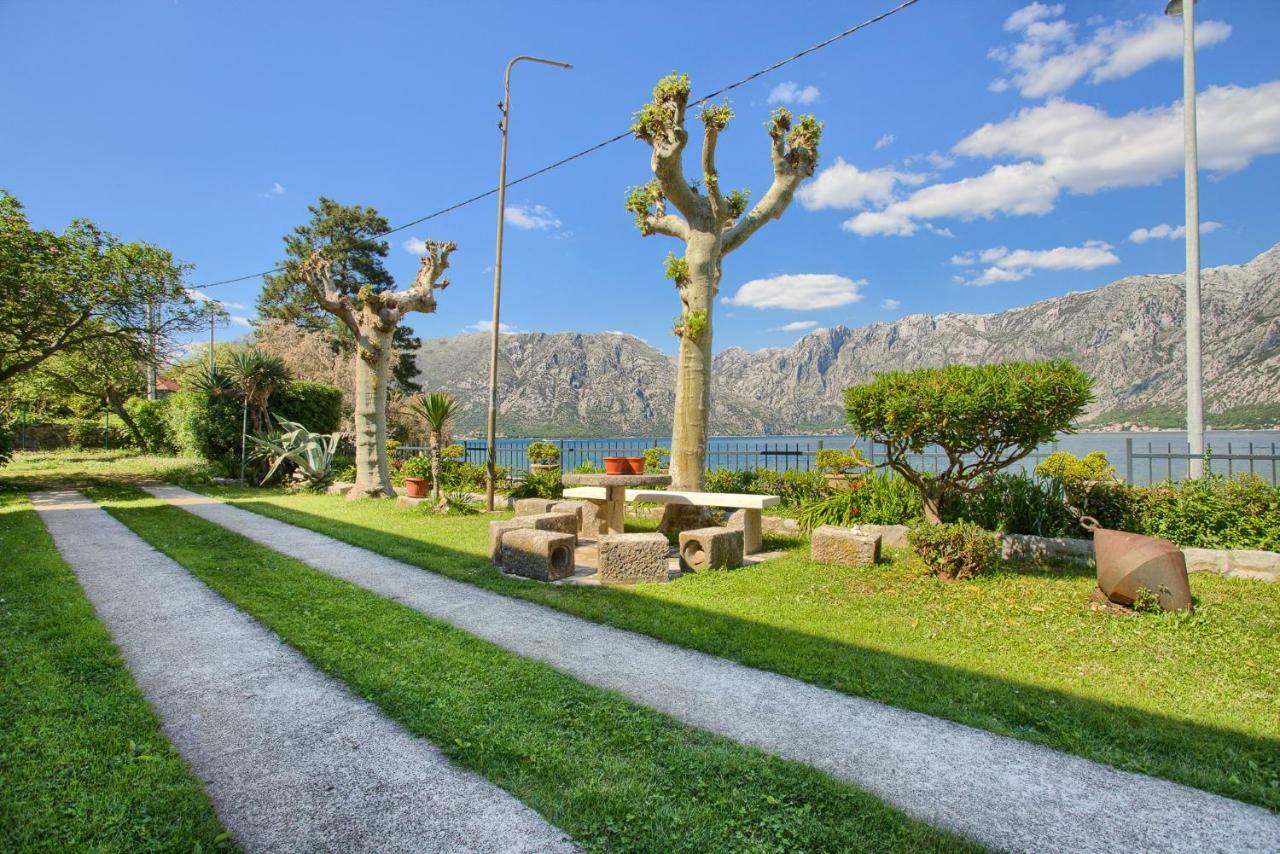 Apartments Ivanovic Kotor Exterior photo
